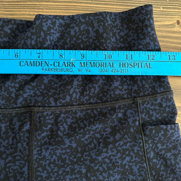 Women’s Athleta Salutation Stash Pocket Gravel Tight S High Rise - Picture 8 of 9